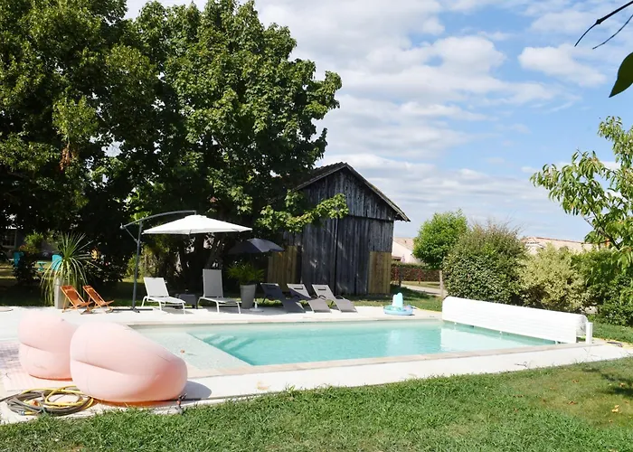 Avec Piscine Et Jardin Le Cosy - Les Bergeronnettes Apartment